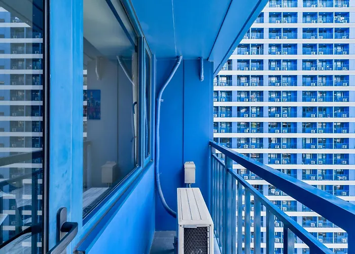 Aparthotel 1br Staycation At Air Residences Makati *