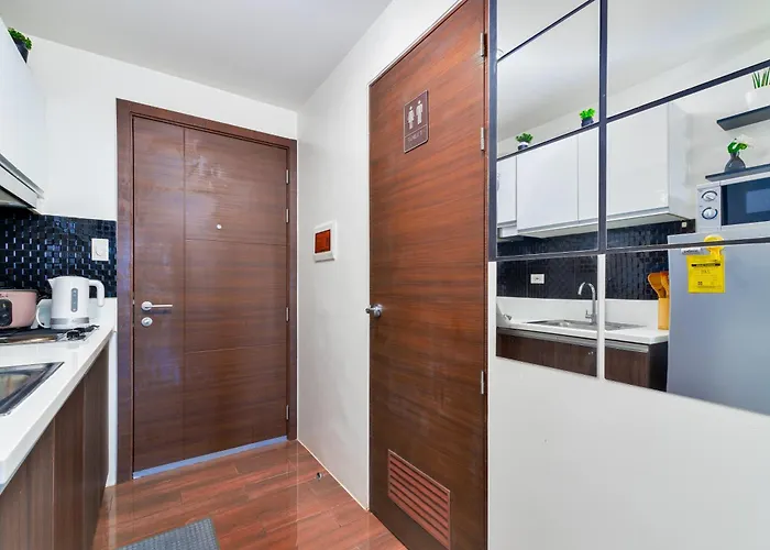 Aparthotel 1br Staycation At Air Residences Makati Manila
